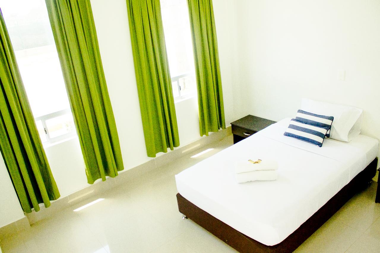 Hotel Las Olas Mamonal Cartagena エクステリア 写真