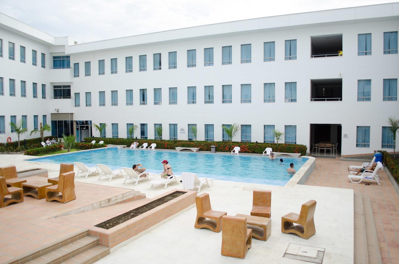 Hotel Las Olas Mamonal Cartagena エクステリア 写真